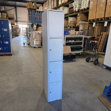 Aantal metalen lockerkasten met sleutels INTENSIEF GEBRUIKT, Ophalen of Verzenden, Nieuw