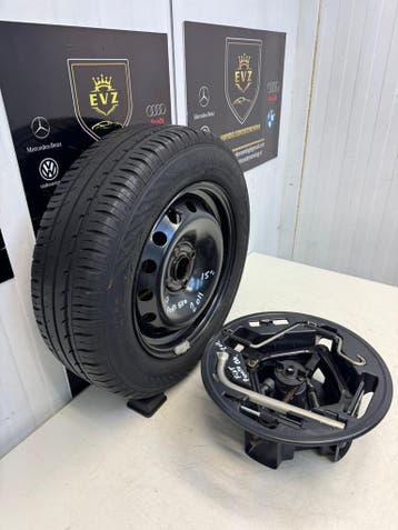 Reservewiel met Krikset Fiat Punto Evo bj.2011 4x100, Auto-onderdelen, Banden en Velgen, Gebruikt, 15 inch, Banden en Velgen, 185 mm