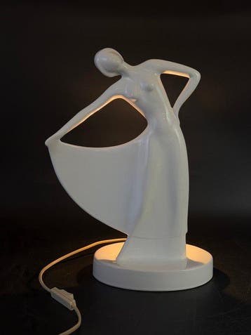 Tafellamp - Lamp achter een elegante vrouw - Aardewerk -