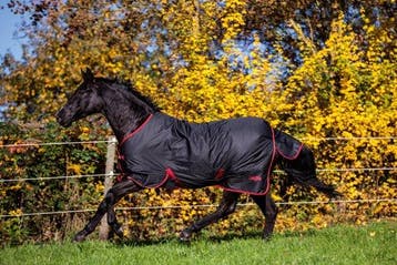 Kerbl Paardendeken Outdoor RugBe Zero 1 - Zwart/rood - 140, Verzenden, Nieuw