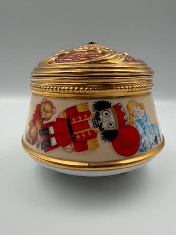House of Fabergé – Le Médaillier Franklin – Casse-Noisette –