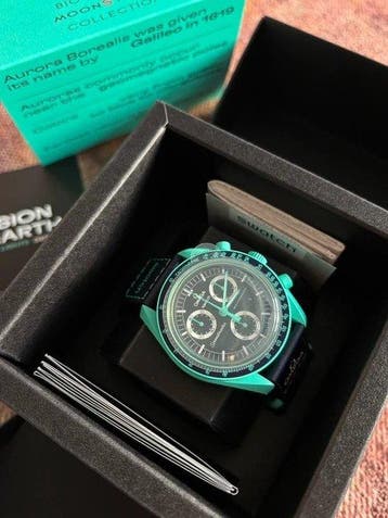 Omega x Swatch - Swatch X Omega Moonwatch Mission on Earth, Nieuw