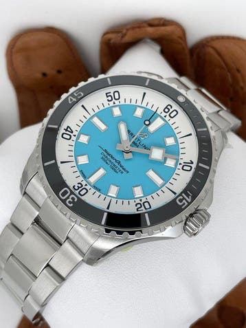 Breitling - Superocean Automatic 44 Tiffany Dial -, Nieuw