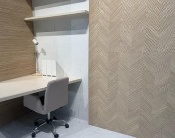 Wandtegel Beige 30x90cm (Muurtegels, Muur- en plafondtegels), 60 cm of meer, Nieuw, Ophalen of Verzenden, 10 m² of meer