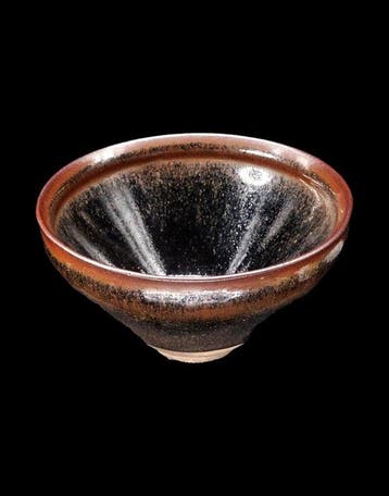 Oud-Chinees - Jianyao-bol in geglazuurde keramiek -