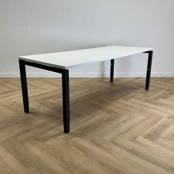 verstelbaar bureau / tafel 200x80 cm, wit - zwart, Huis en Inrichting, Zwart, Gebruikt, In hoogte verstelbaar, Ophalen of Verzenden