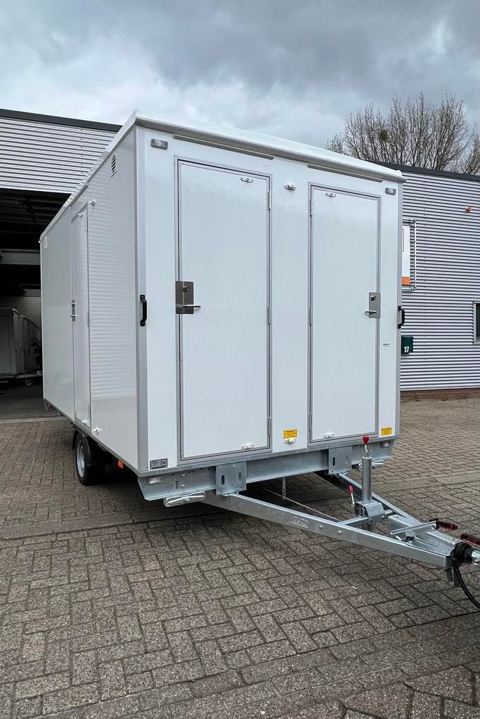 Te koop huur lease luxe schaftwagen incl wc en standaard, Zakelijke goederen, Machines en Bouw | Keten en Containers