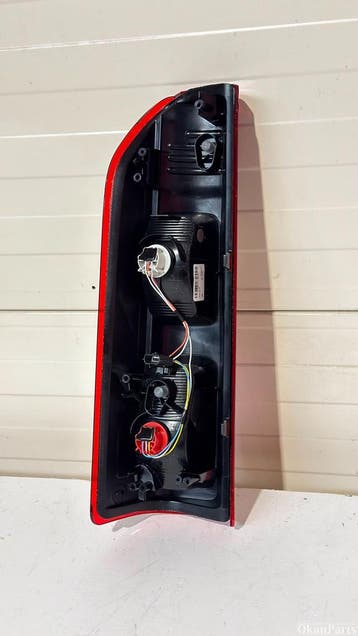 Opel Vivaro B rechter achterlicht rechts 265504656R, Ophalen, Gebruikt, Opel