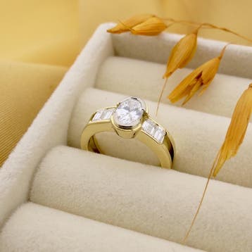 Exclusief gouden ring met diamant; 1,60 ct., Gebruikt, Ophalen of Verzenden, 17 tot 18, Met edelsteen