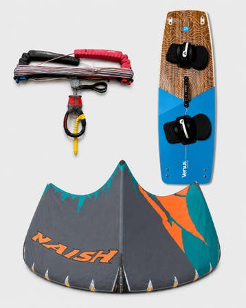 Naish Pivot 9m + Ten The Act 135x40 + Naish Torque Bar, Ophalen of Verzenden, Nieuw