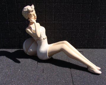 Beeld, Statue, Sitzende Badende, Badenixe, Statue, Eine Dame