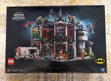 Lego Set - 76300 - DC Comics - ARKHAM ASYLUM, Nieuw