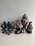 Pot (19) - Cloisonné - Partij cloisonné vazen