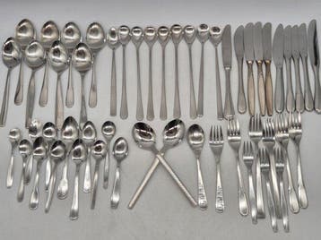 WMF / Zwilling u. a. – 51-teiliges Besteck-Set – Versilbert