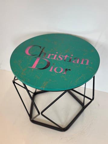 Rob VanMore - Tea-Time by C. Dior Table - ø40cm