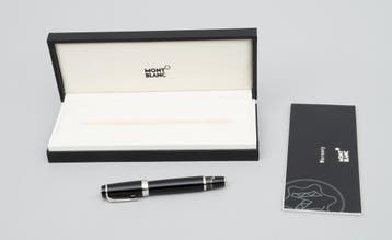 Een Montblanc vulpen met 14k witgouden penpunt. Model Boheme