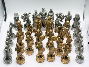 IBISRUS - Schaakspel - The Crusades - hars (polystone) met
