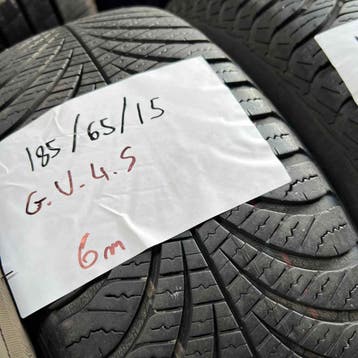 2 x Goodyear Vector 4 Seasons 185-65-15 4 Seizoenbanden 6mm, Gebruikt, 15 inch, All Season, Band(en)