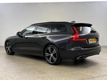 Volvo V60 2.0 T6 Recharge AWD R-Design | Pano | Virtual |, Automaat, Euro 6, 360° camera, Elektrisch