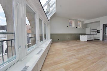 Te huur: Appartement Nieuwezijds Voorburgwal in Amsterdam, Noord-Holland, Appartement, Amsterdam