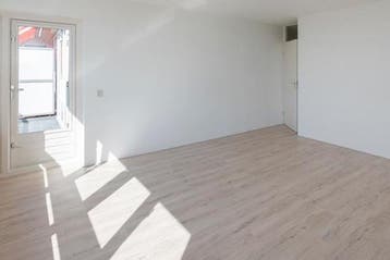 Appartement Messiaenplantsoen in Almere, Via bemiddelaar, Almere, Appartement, Almere