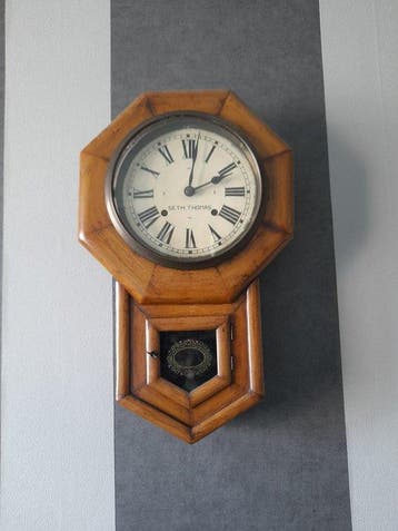 Klok - Seth Thomas - Art Deco Walnoot - 1930-1940 - Drop, Antiek en Kunst