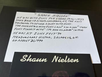 Elvis Presley - Handgesigneerde foto Shaun Nielsen, Ophalen of Verzenden, Zo goed als nieuw, Foto of Kaart, Gesigneerd
