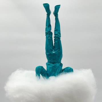 Coco de Paris - Blue man in the sky
