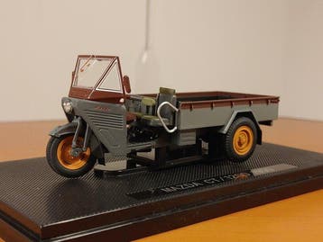 Ebbro 1:43 - Model vrachtwagen - Mazda CT / 1200 Pick-up -, Nieuw