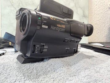 Sony CCD-TR650E PAL Hi8 Video8 Handycam – voll