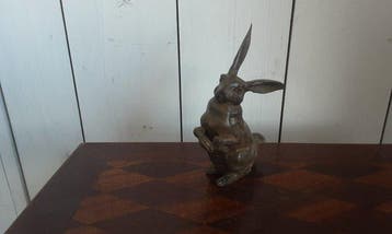 P.Chenet - Beeld, Konijn - 14.5 cm - Brons