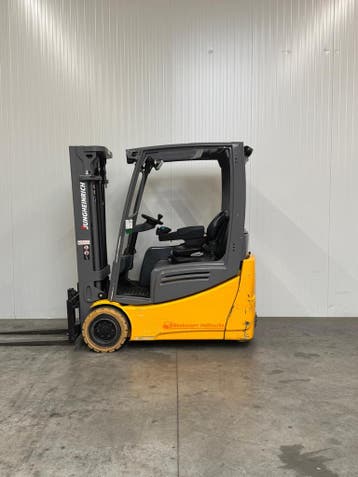 Jungheinrich EFG218K  elektrische heftruck - 1800kg 4400mm, Zakelijke goederen, 1000 tot 2000 kg, Ophalen of Verzenden, Elektrisch