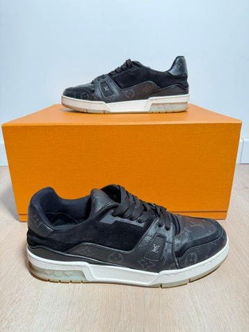 Louis Vuitton - Sneakers - Maat: EU 43, Nieuw