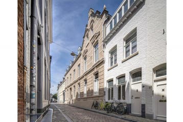 Te huur: Appartement Kanunnikencour in Maastricht, Limburg, Maastricht, Appartement