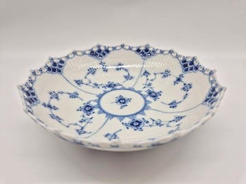 Royal Copenhagen - Schale Musselmalet Vollspitze, Modell