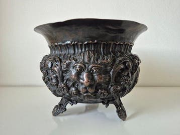 Wasbak - Koper - Krater uit de late 18e eeuw.