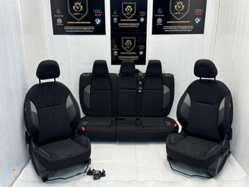 Peugeot 2008 bj.2017 bekledingset stoelen compleet zwart, Gebruikt, Peugeot