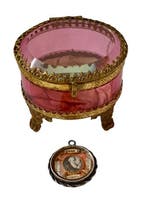 Reliekhouder (2) - Zilver, Glas, Messing, Textiel -