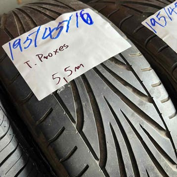 2 x Toyo Proxes 195-45-16 Zomerbanden 5,5mm, Auto-onderdelen, Banden en Velgen, Gebruikt, 16 inch, Ophalen of Verzenden, Band(en)