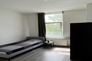 Kamer Frans Bekkerstraat in Rotterdam, Huizen en Kamers, Kamers te huur, 20 tot 35 m², Rotterdam