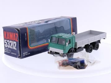 Schaal 1:43 Arek elecon 3230 Kamaz 53212 USSR russian. #6066, Hobby en Vrije tijd, Ophalen of Verzenden, Zo goed als nieuw