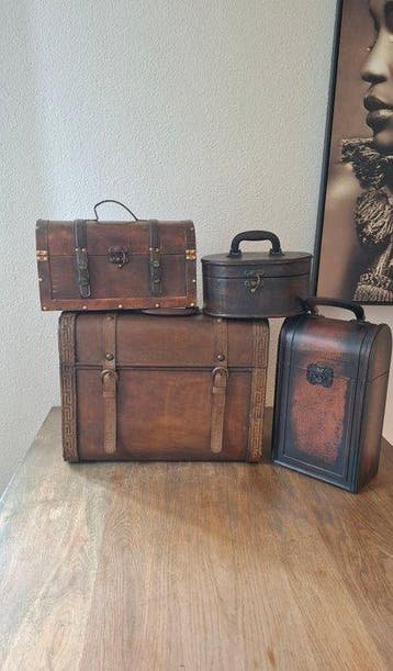 Kist (4) - Hout, Leder, Metaal - Decoratieve(Wijn)koffers
