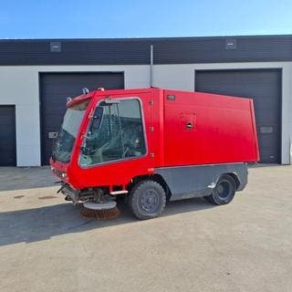 Veegmachine, Tennant, A85, 2011, Nieuw