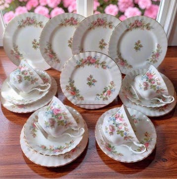 Royal Albert - Tafelservies (16) - mosrozen -
