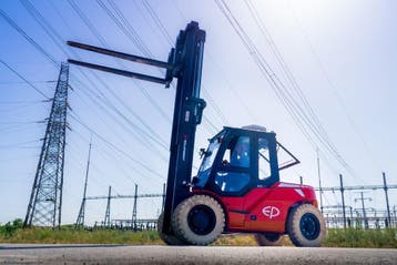 De heftruckspecialist van het Noorden | EP | Li-ion | vanaf:, 3000 tot 4000 kg, Heftruck, Elektrisch, Verzenden