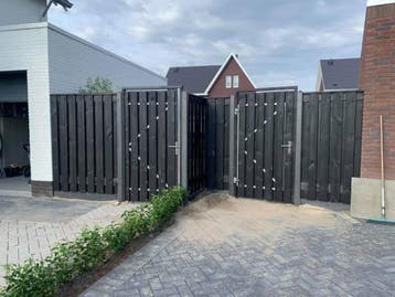 Schutting Zwart Grenen Verticaal Design 3 Jaar Garantie, Nieuw, Hout, Minder dan 3 meter, 1 tot 2 meter