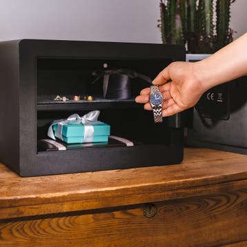 Yale Slimme Kluis - Smart kluis met Alarm - YSS/250/EB1, Nieuw