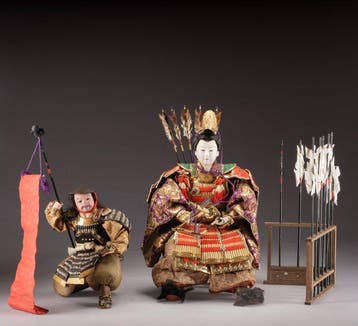 Samurai-popje (Musha ningyô) - Gofun-paste, brokaatzijde,