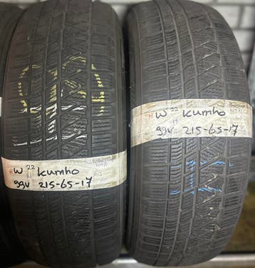 2x215-65-17 Kumho Winter 6,5mm €40 per band 215 65 17, Ophalen, 17 inch, Winterbanden, Band(en)