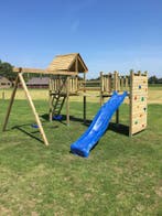 Speeltoestel buiten | 2 torens met brug  Riddertoren, Kinderen en Baby's, Speelgoed | Buiten | Speeltoestellen, Ophalen of Verzenden